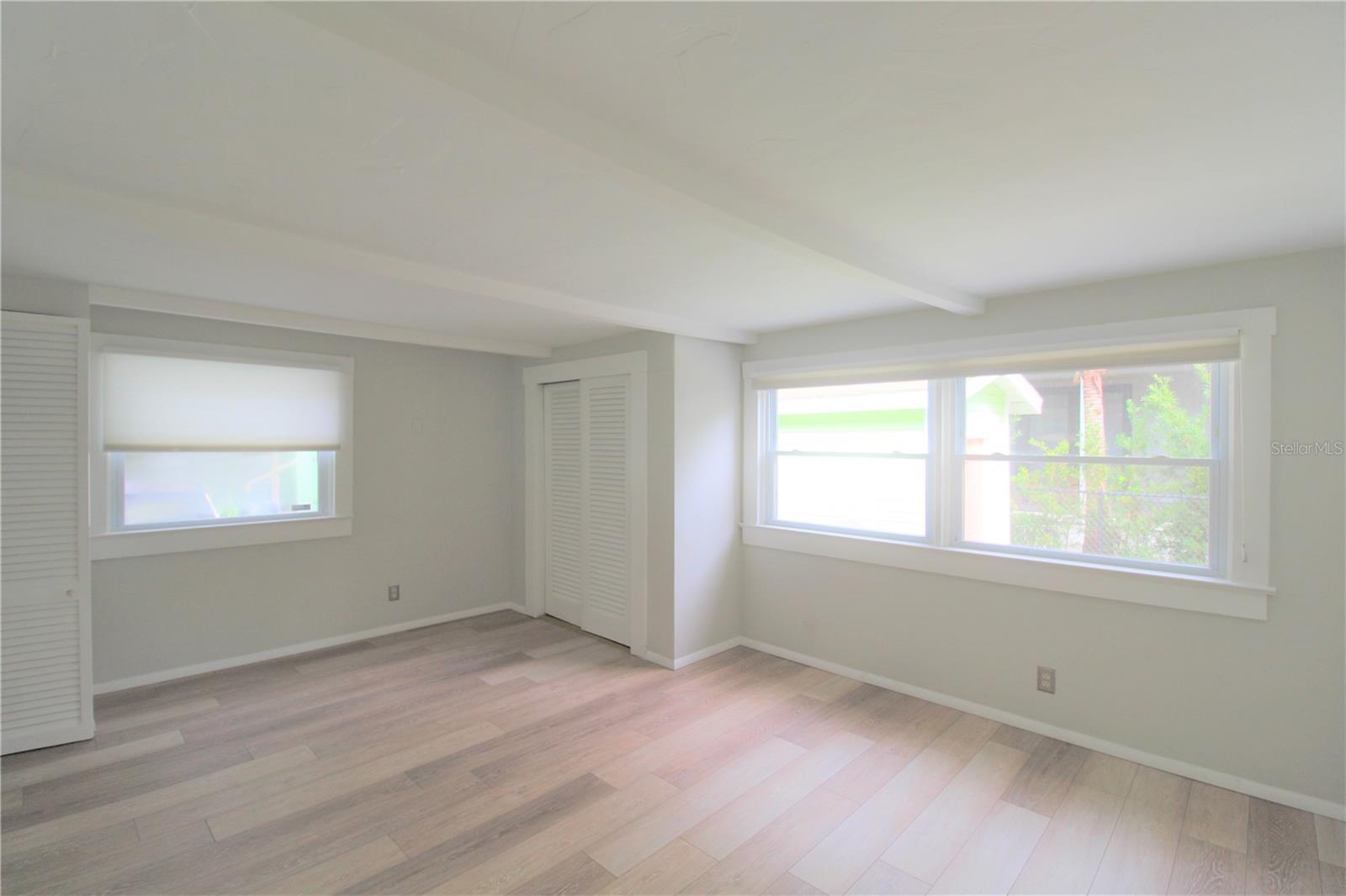 Image 8 of 18 For 1745 Oak Street