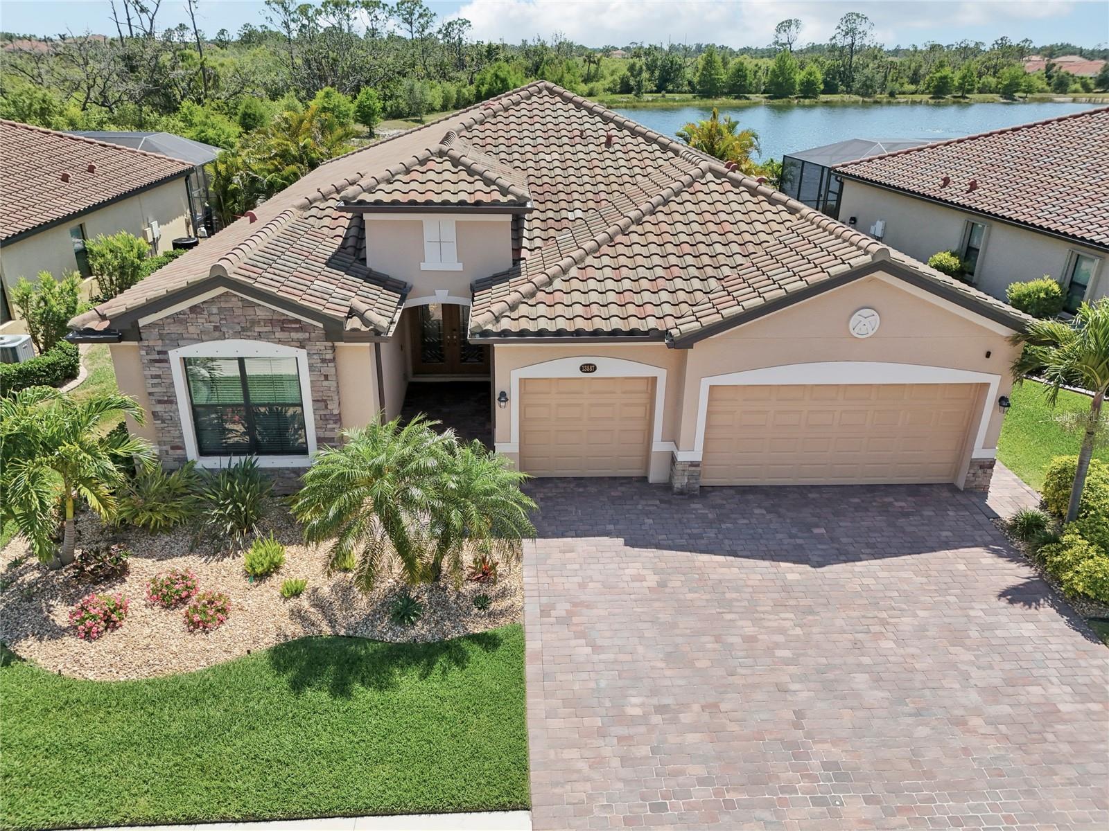 Details for 13587 Vancanza Drive, VENICE, FL 34293