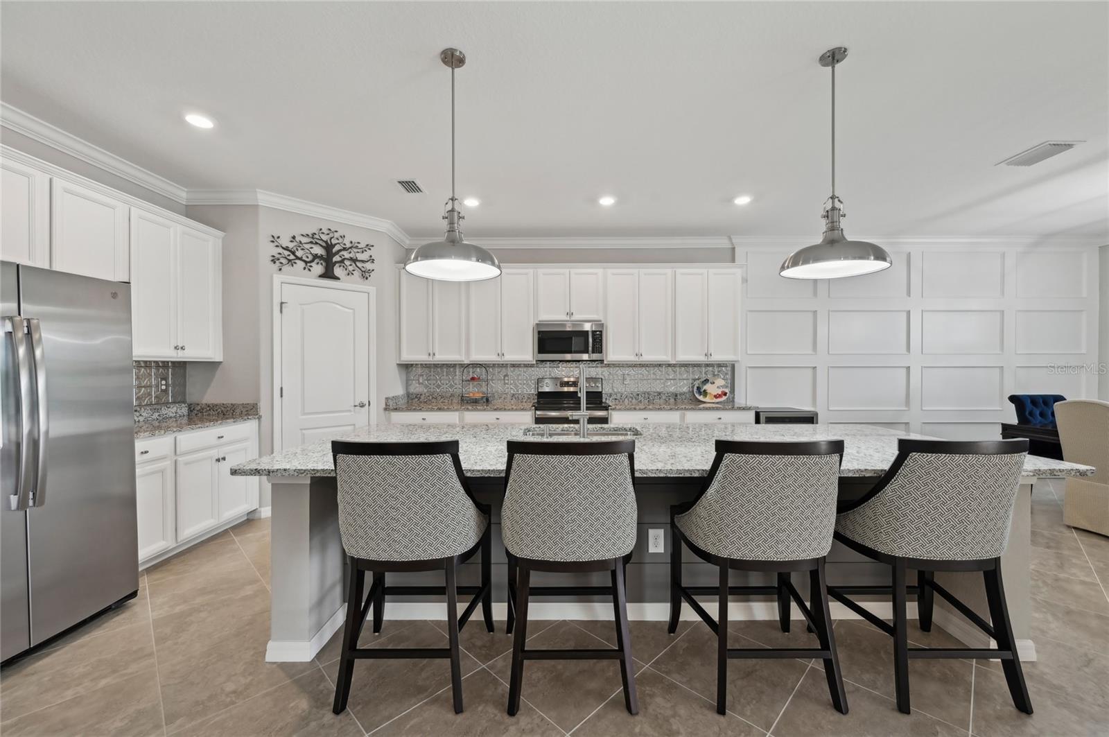 Image 18 of 82 For 13587 Vancanza Drive