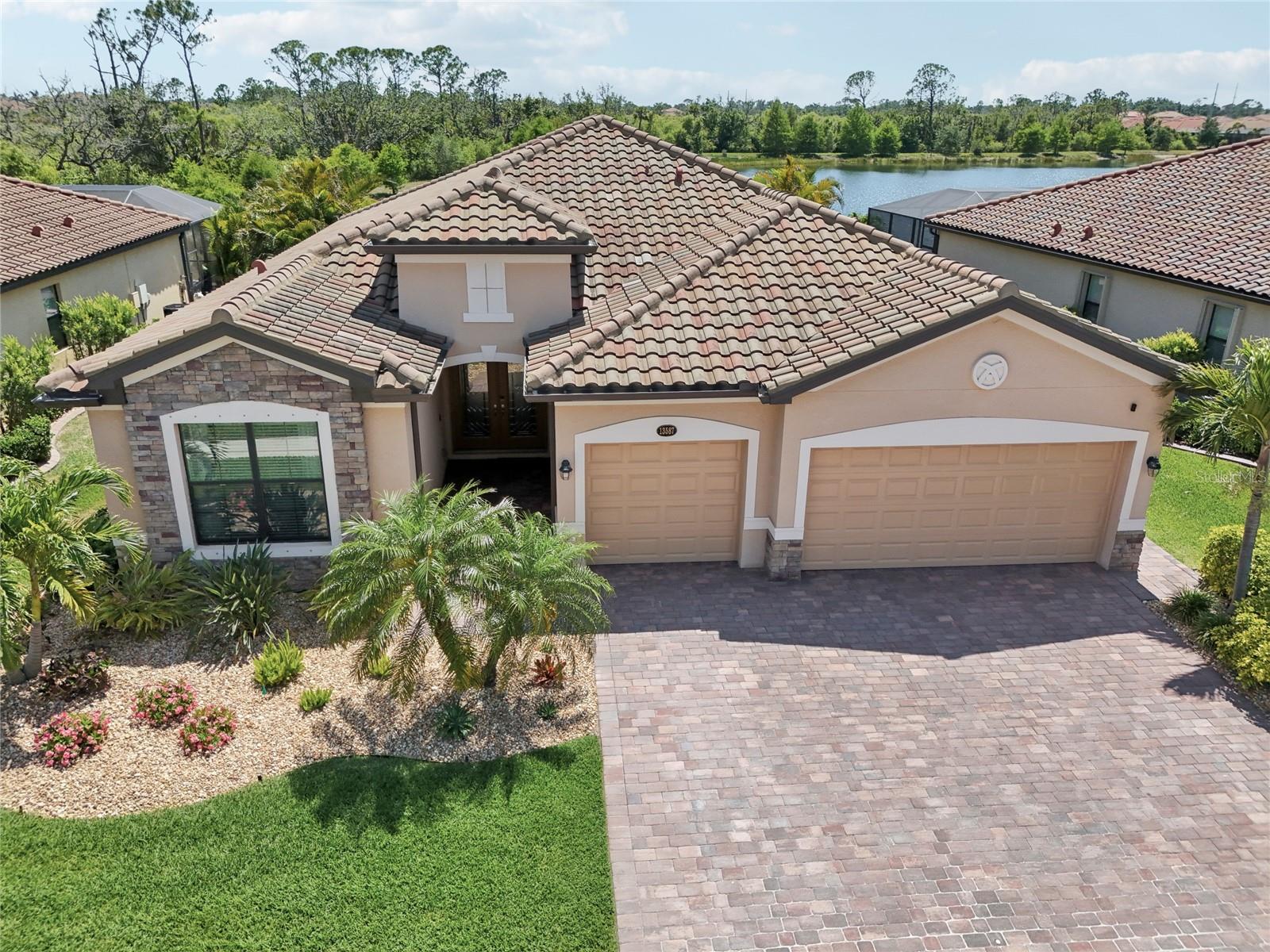 Image 52 of 82 For 13587 Vancanza Drive