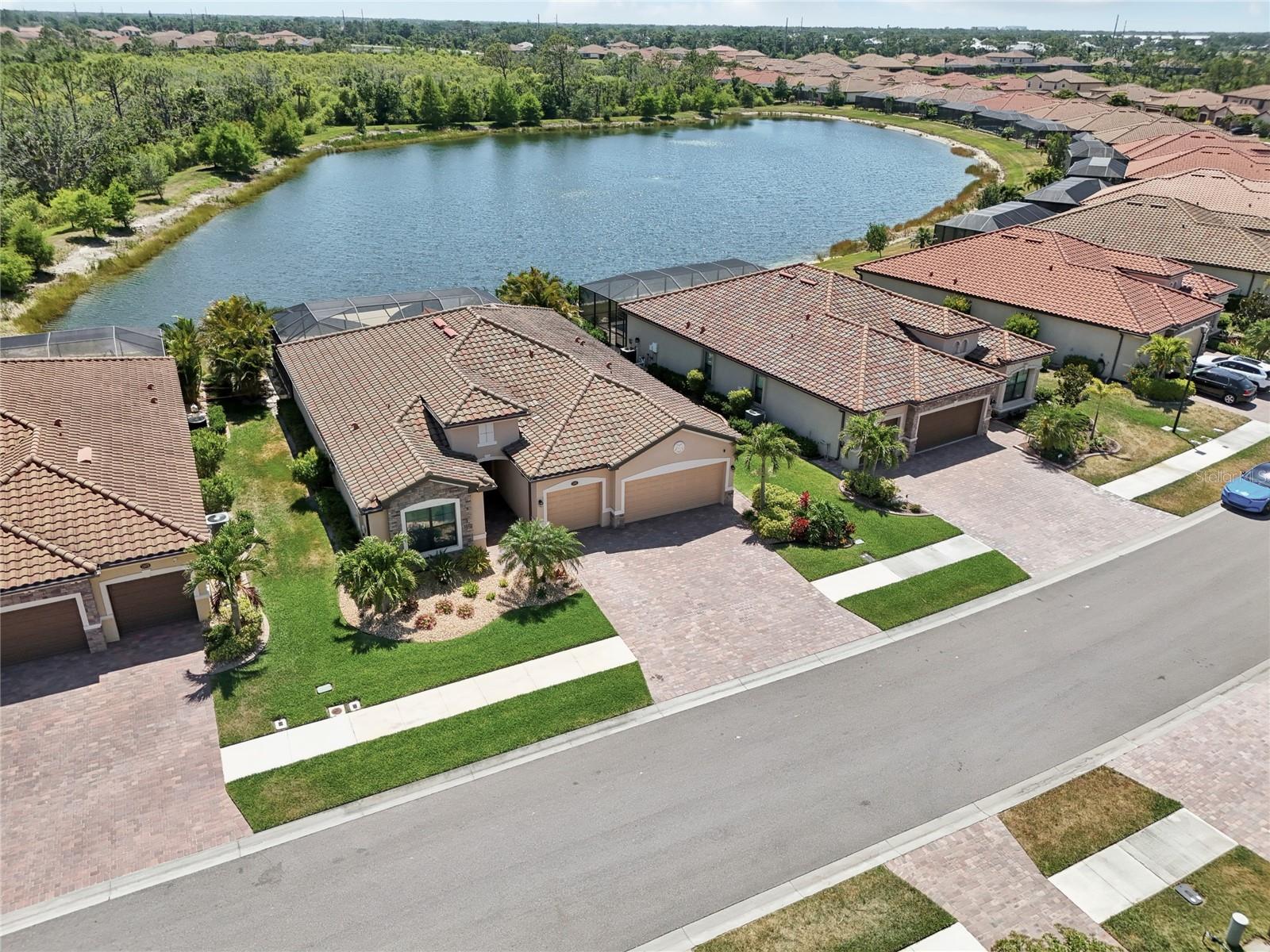 Image 60 of 82 For 13587 Vancanza Drive