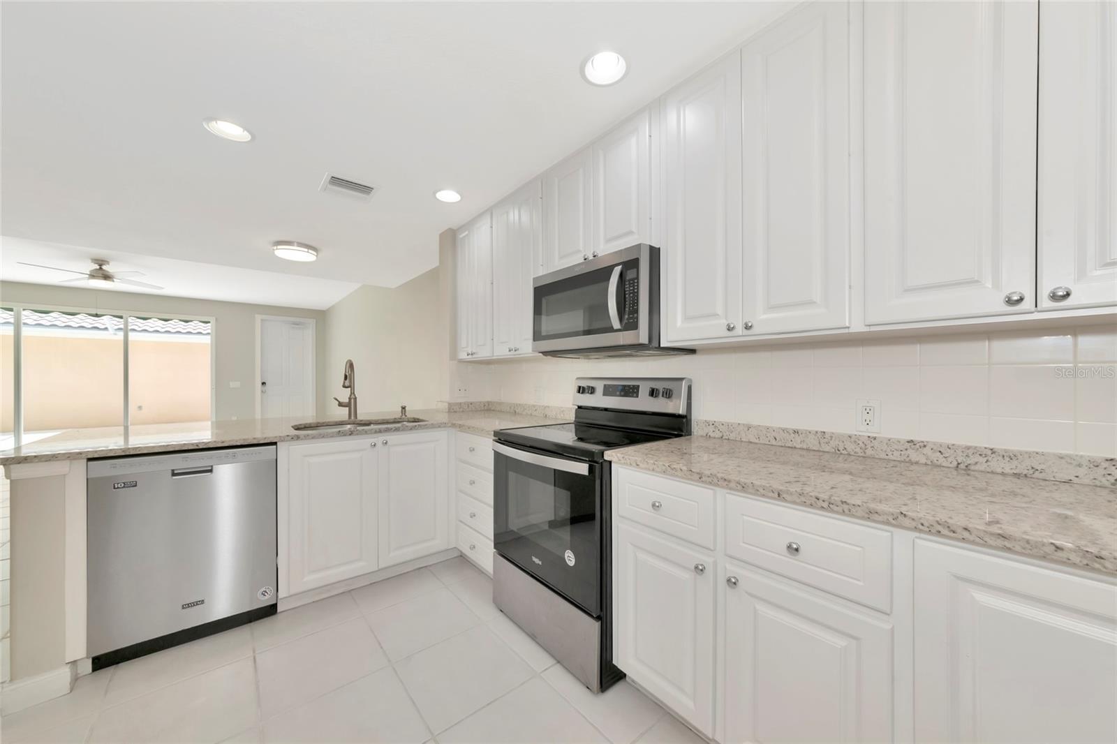 Image 16 of 50 For 5388 Davini Street