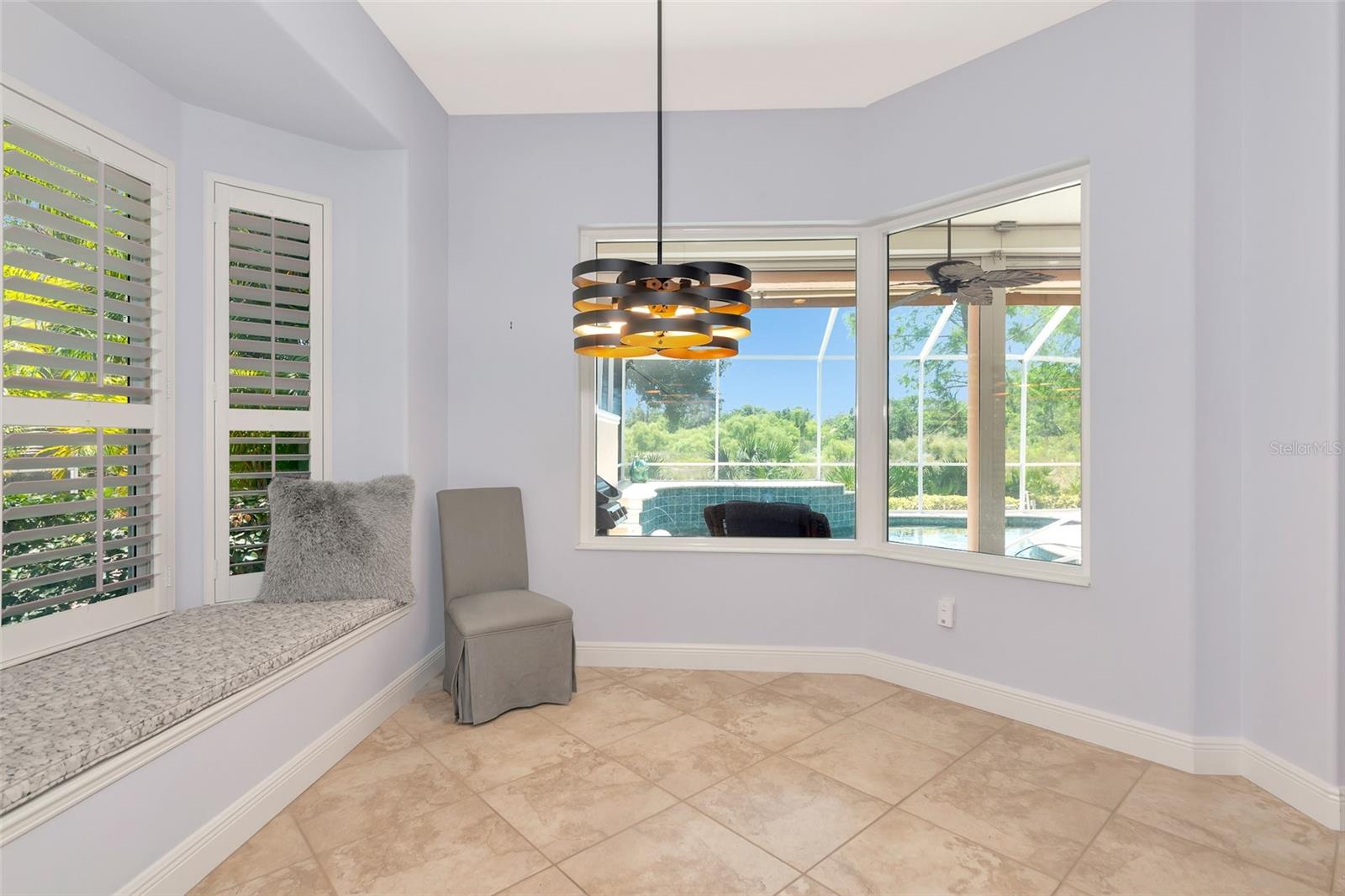 Image 10 of 31 For 7624 Boltons Court
