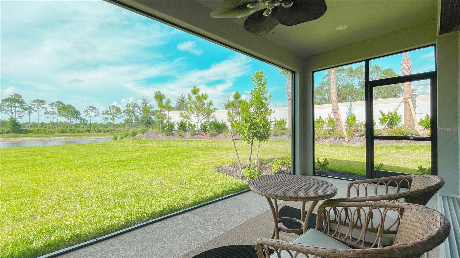 Image 24 of 33 For 5684 Blue Reef Place