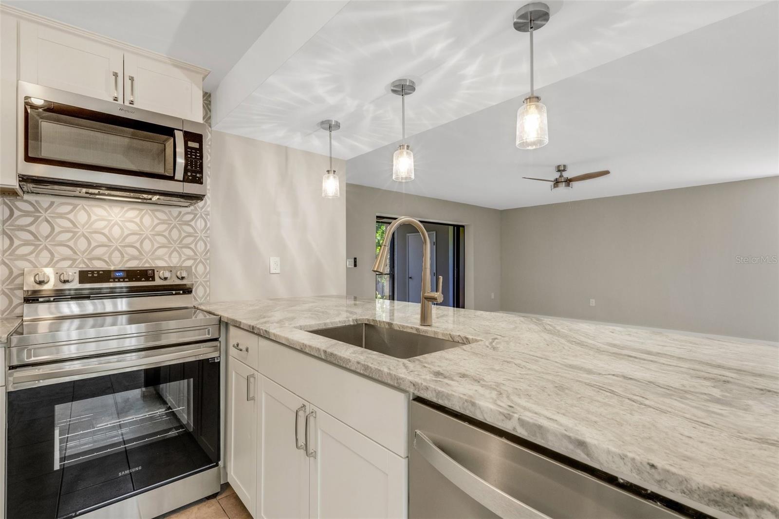 Image 11 of 38 For 2319 Beneva Terrace 2284