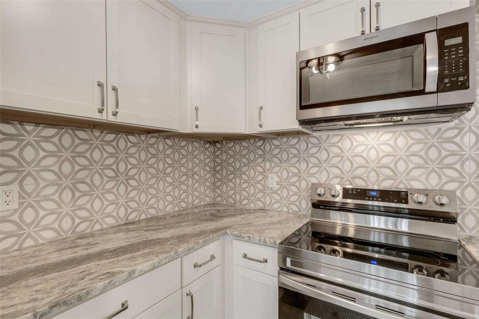 Image 12 of 38 For 2319 Beneva Terrace 2284
