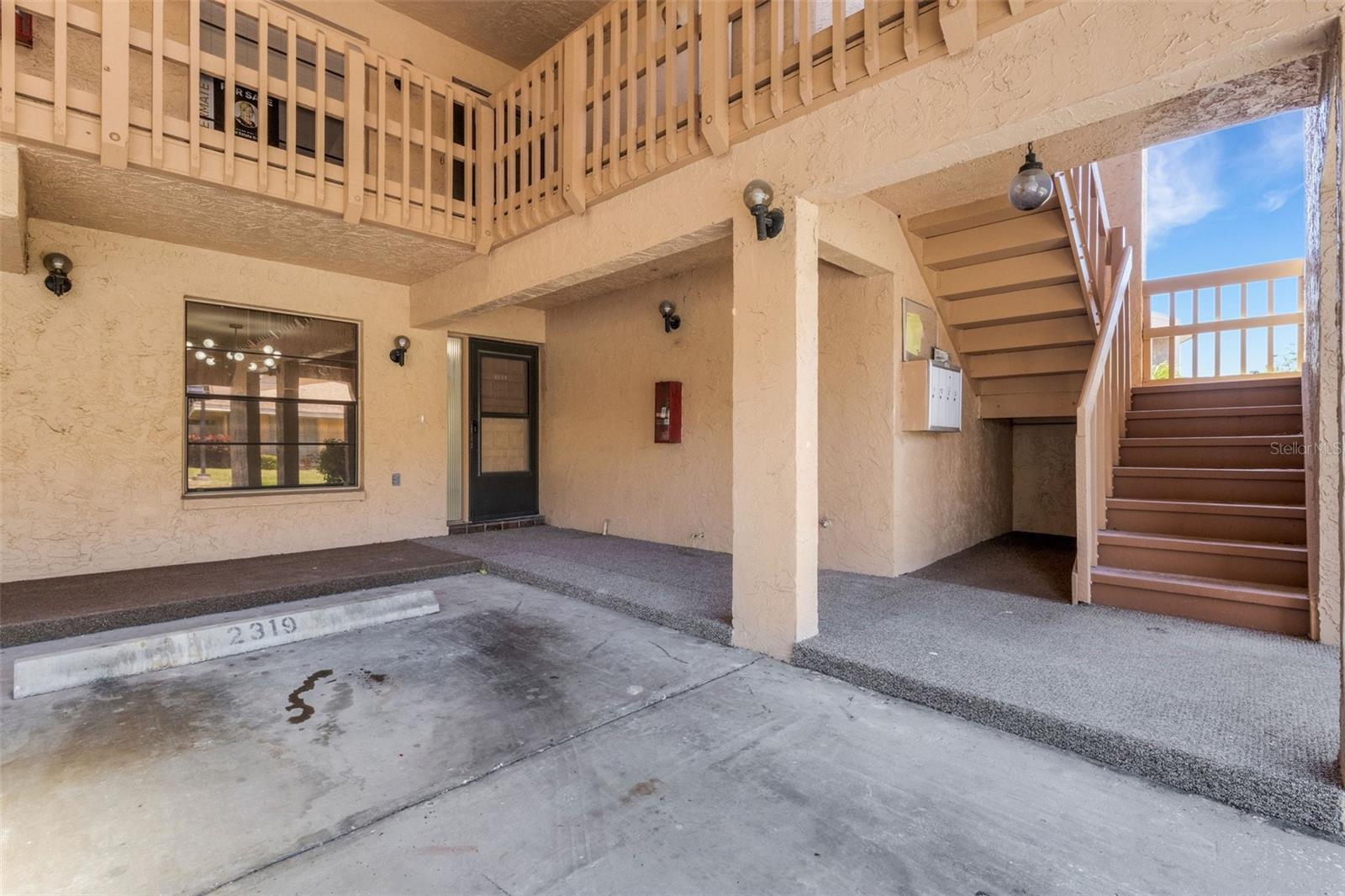 Image 3 of 38 For 2319 Beneva Terrace 2284