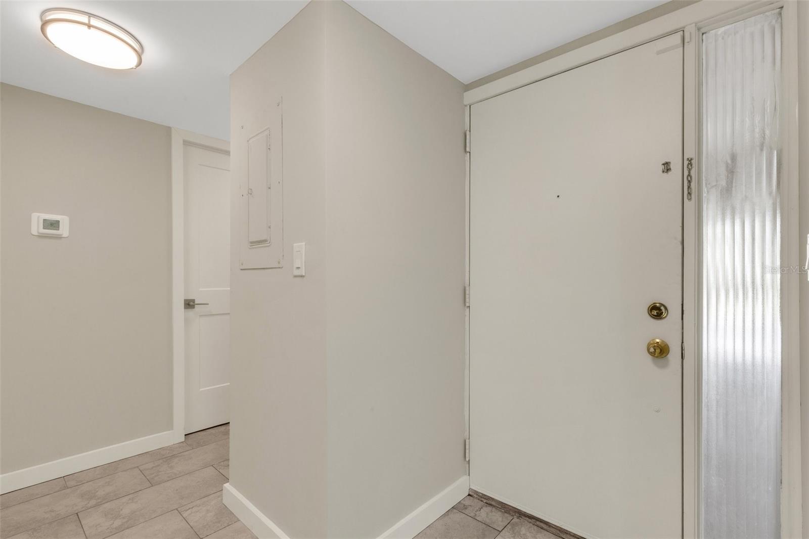 Image 6 of 38 For 2319 Beneva Terrace 2284