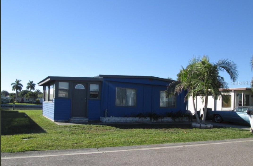 Listing Details for 302 51st Avenue E, BRADENTON, FL 34203