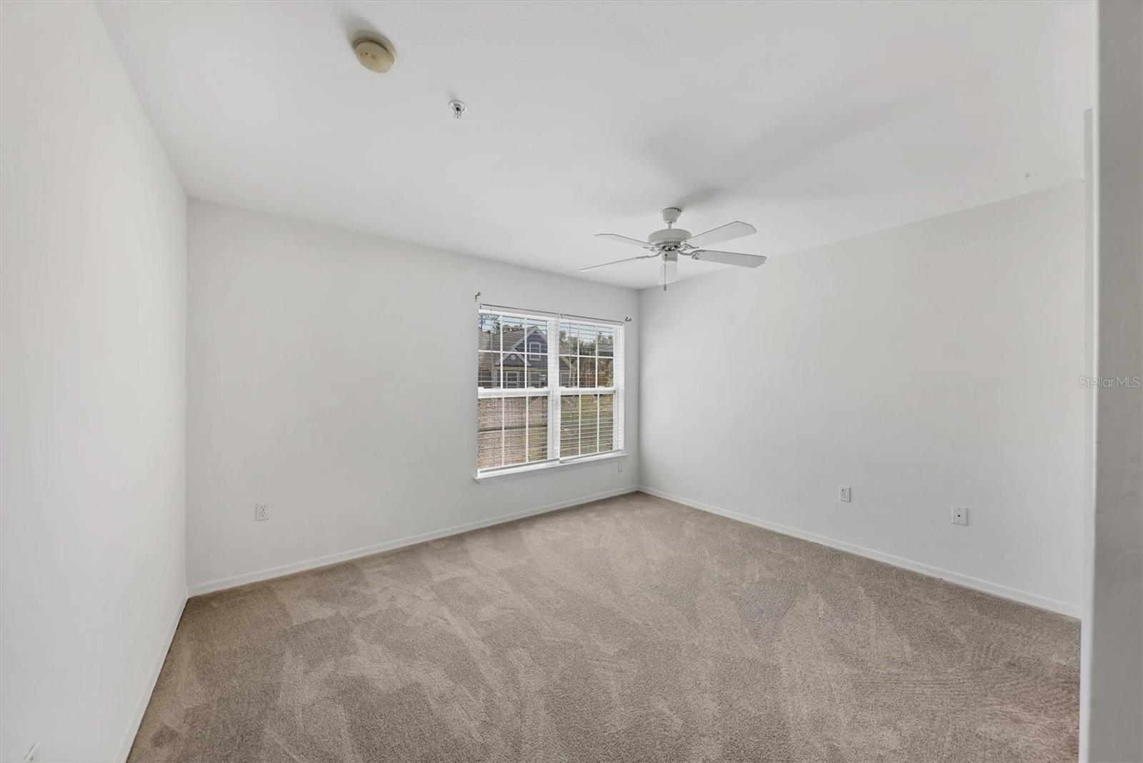Image 19 of 37 For 5531 Rosehill Road 204