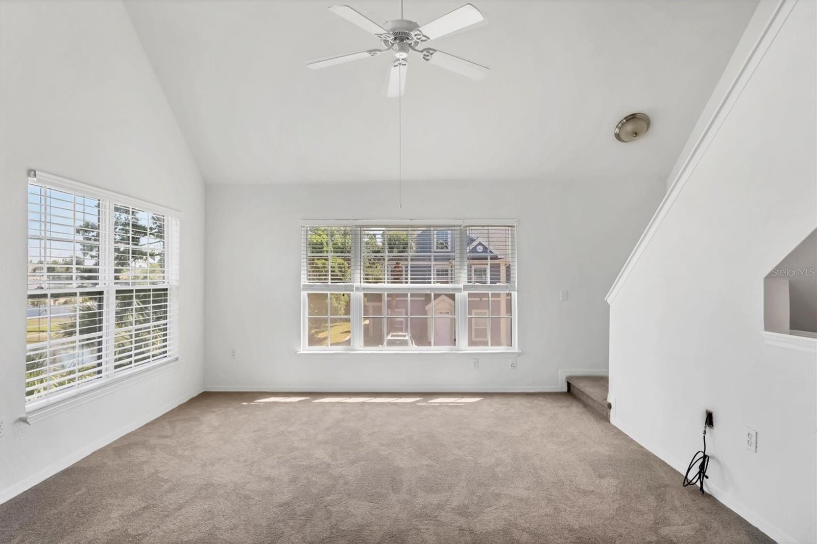 Image 6 of 37 For 5531 Rosehill Road 204
