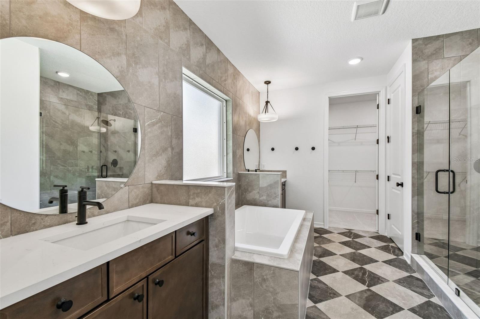 Image 29 of 79 For 3113 Nassau Street