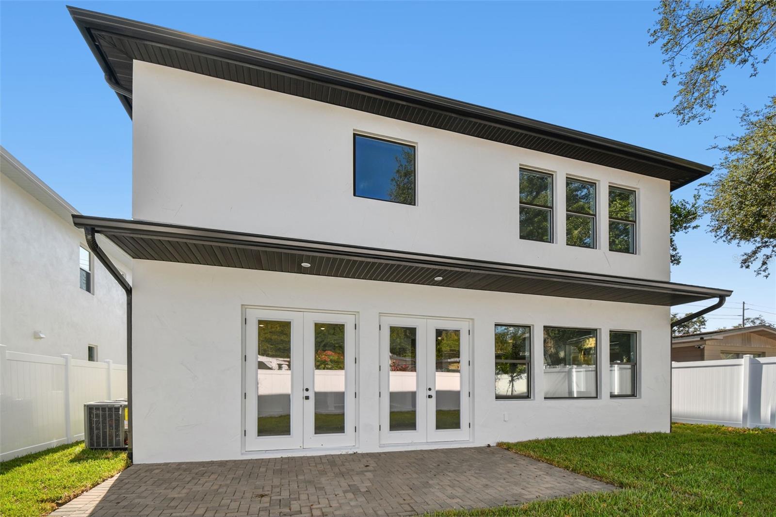 Image 65 of 79 For 3113 Nassau Street