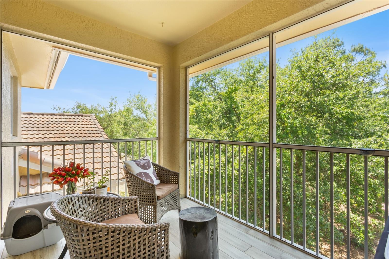 Image 23 of 39 For 6401 Aragon Way 303