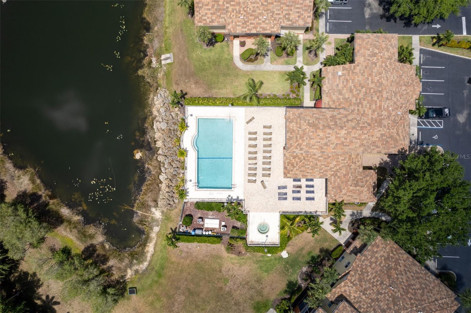 Image 32 of 39 For 6401 Aragon Way 303