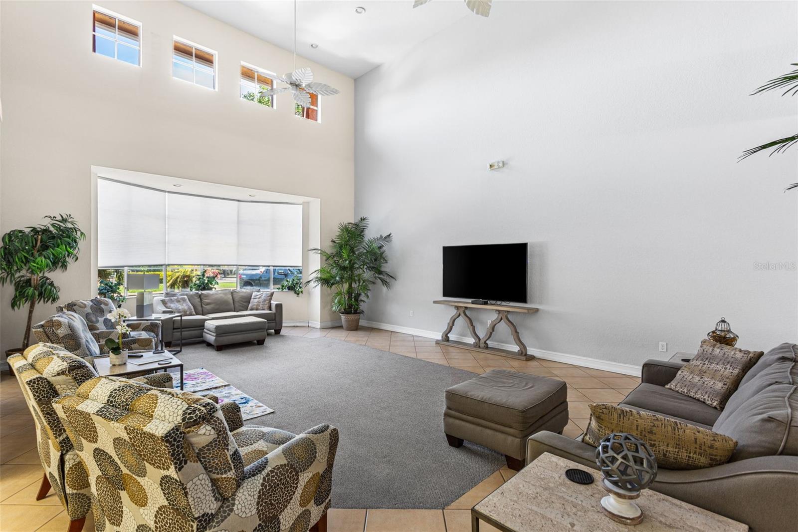 Image 6 of 39 For 6401 Aragon Way 303