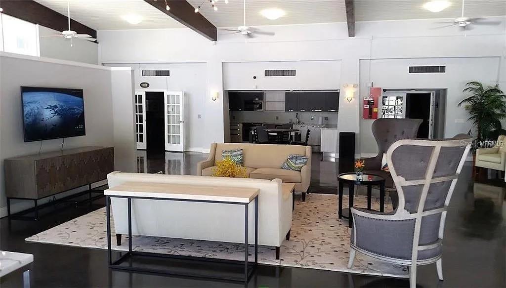 Image 3 of 13 For 2650 Coconut Bay Lane 521