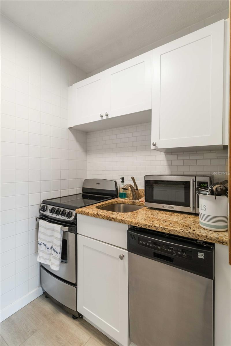 Image 13 of 37 For 3505 Longmeadow  3