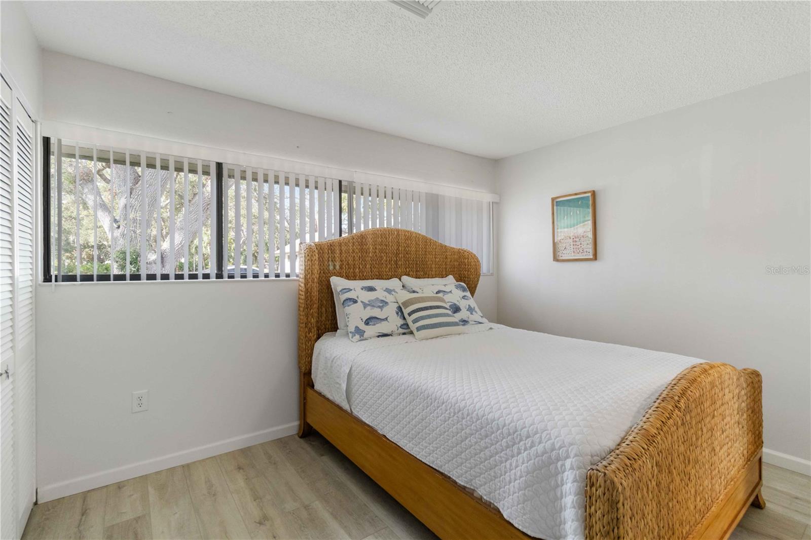 Image 18 of 37 For 3505 Longmeadow  3