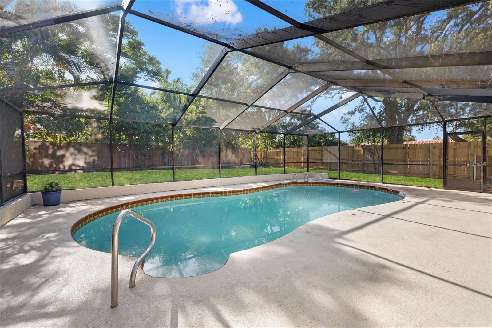 Image 28 of 33 For 2720 Pinewood Court