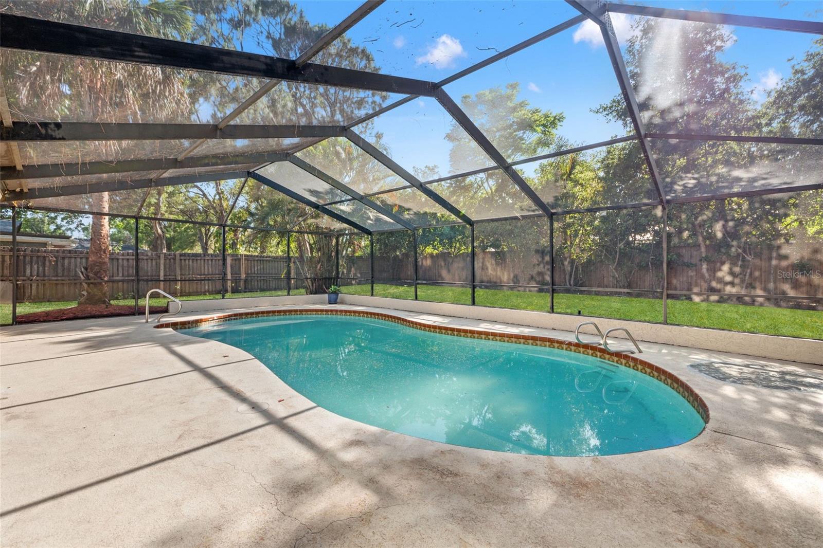 Image 29 of 33 For 2720 Pinewood Court