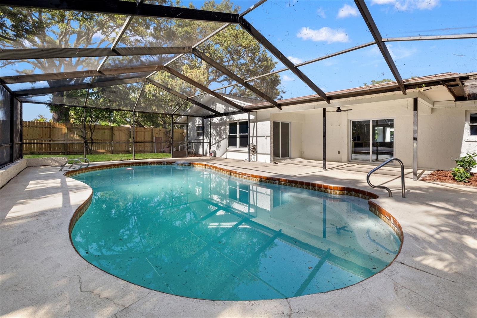 Image 30 of 33 For 2720 Pinewood Court