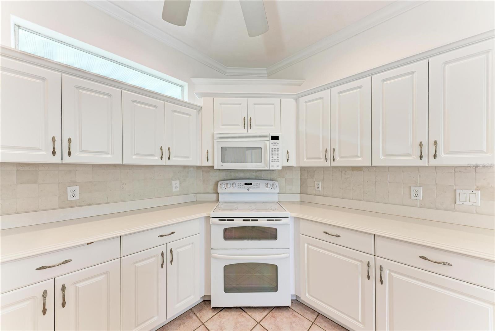 Image 13 of 53 For 585 Khyber Lane