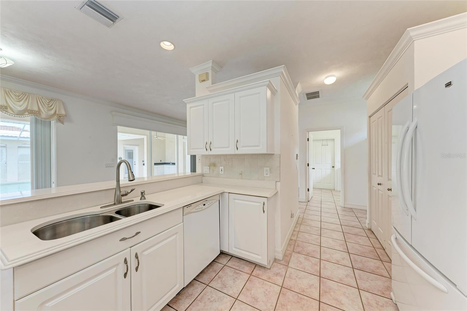 Image 14 of 53 For 585 Khyber Lane