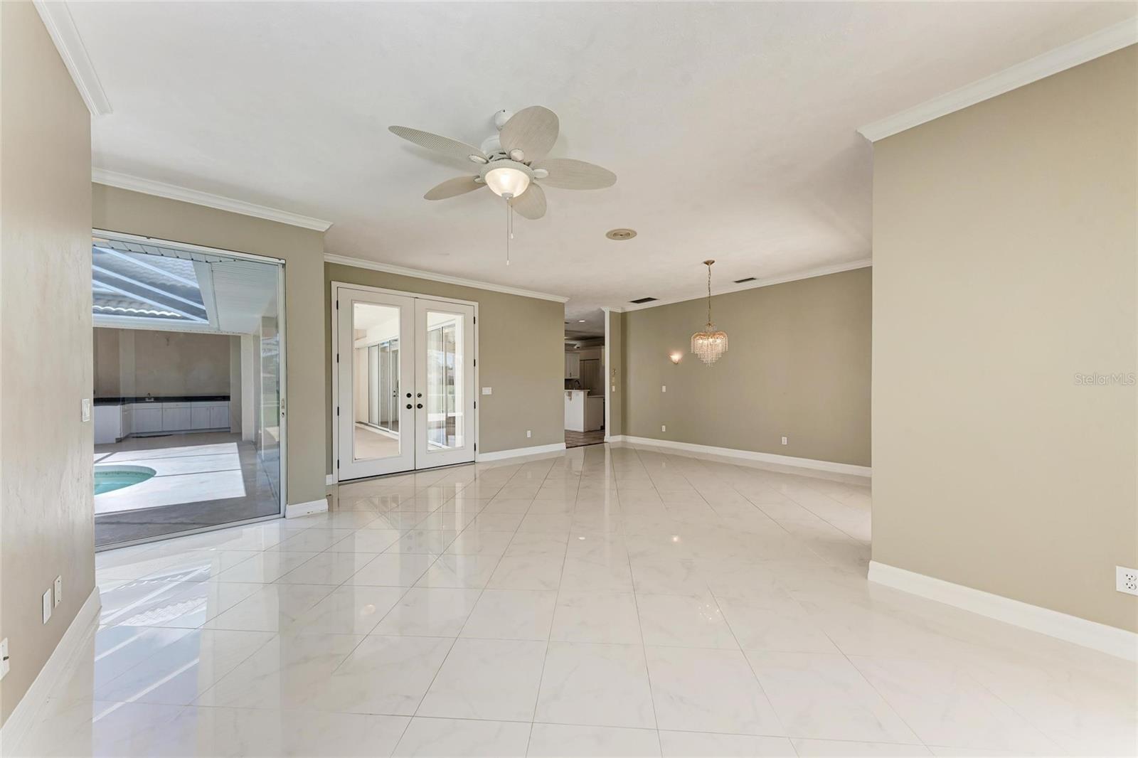 Image 7 of 53 For 585 Khyber Lane