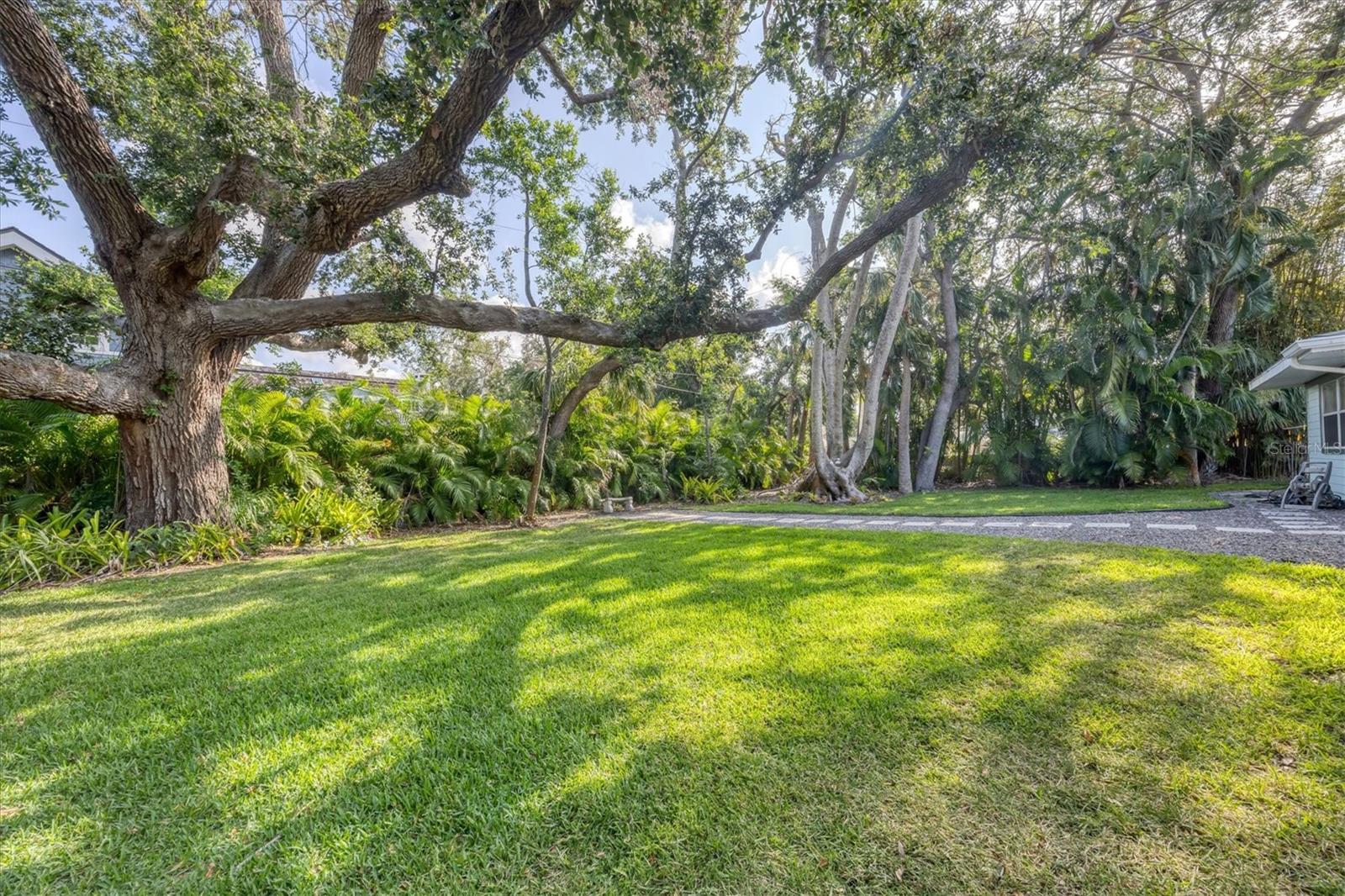 Image 18 of 21 For 1773 South Drive