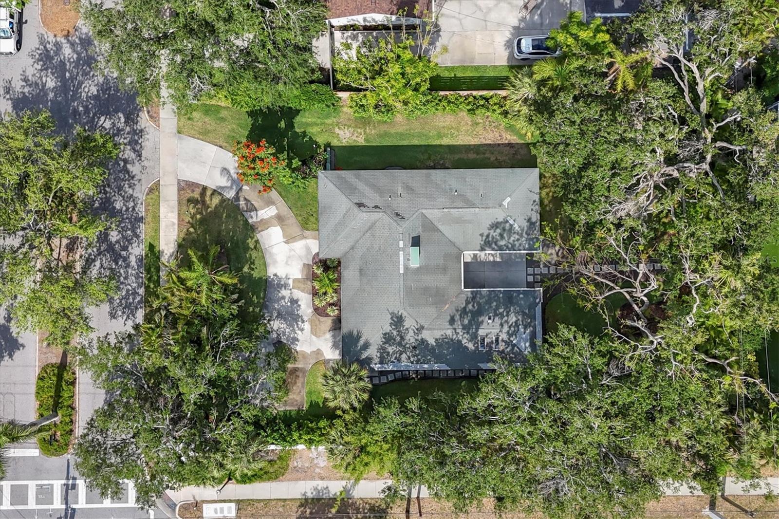 Image 20 of 21 For 1773 South Drive