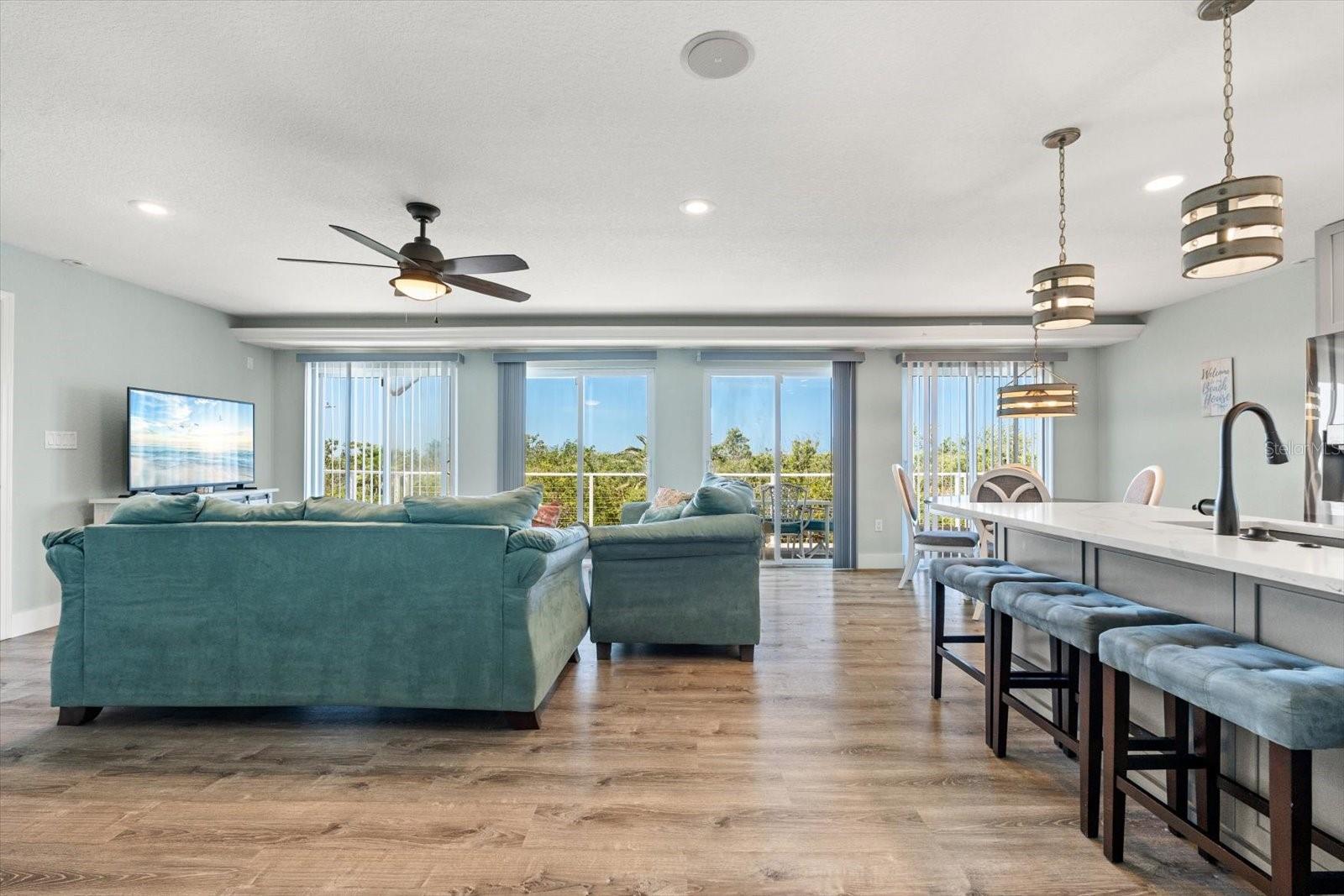 Image 11 of 65 For 4717 Lemon Bay Drive