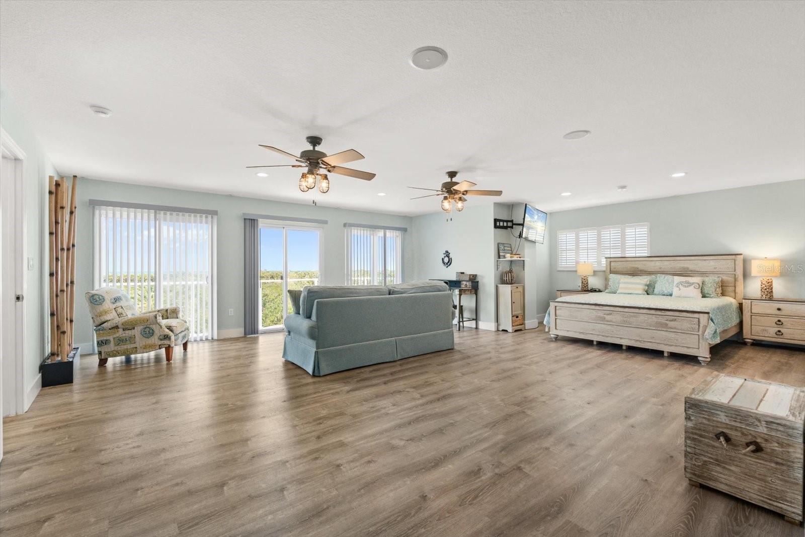 Image 29 of 65 For 4717 Lemon Bay Drive