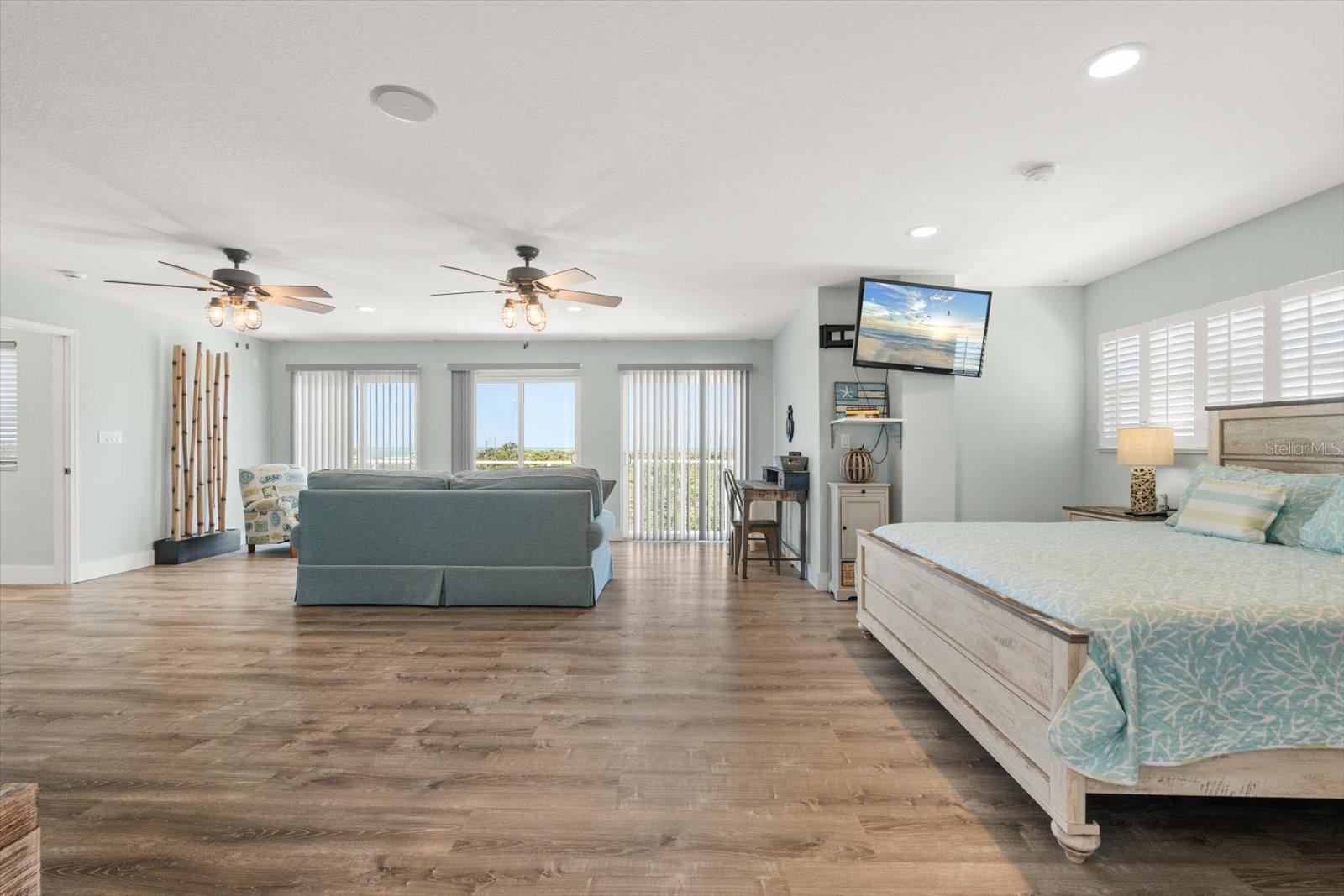 Image 31 of 65 For 4717 Lemon Bay Drive