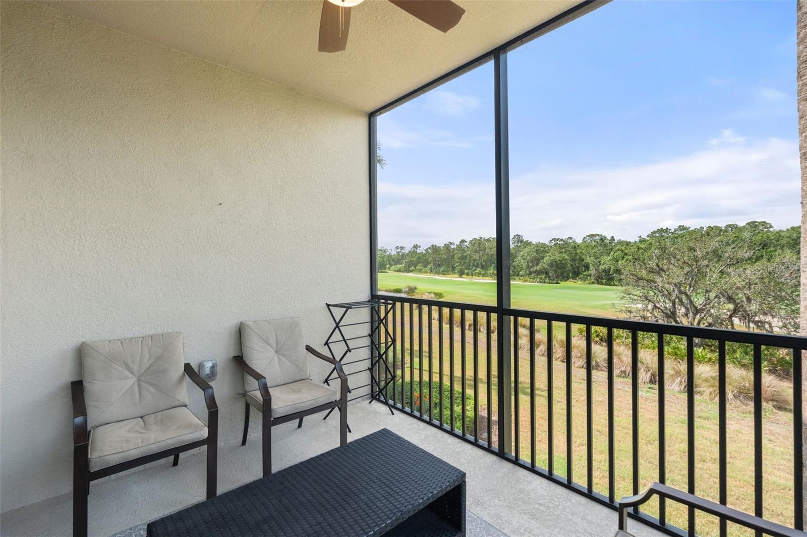 Image 26 of 69 For 17510 Gawthrop Drive 208