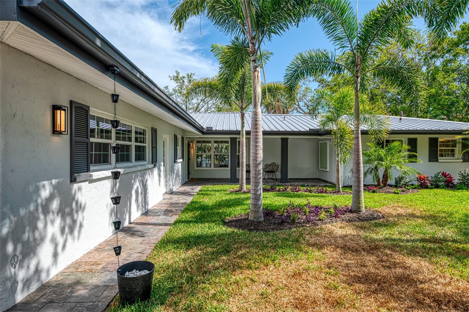 Image 10 of 89 For 5377 Palos Verdes Drive
