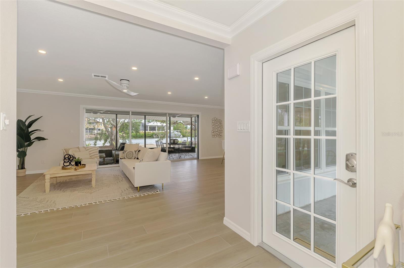 Image 13 of 89 For 5377 Palos Verdes Drive