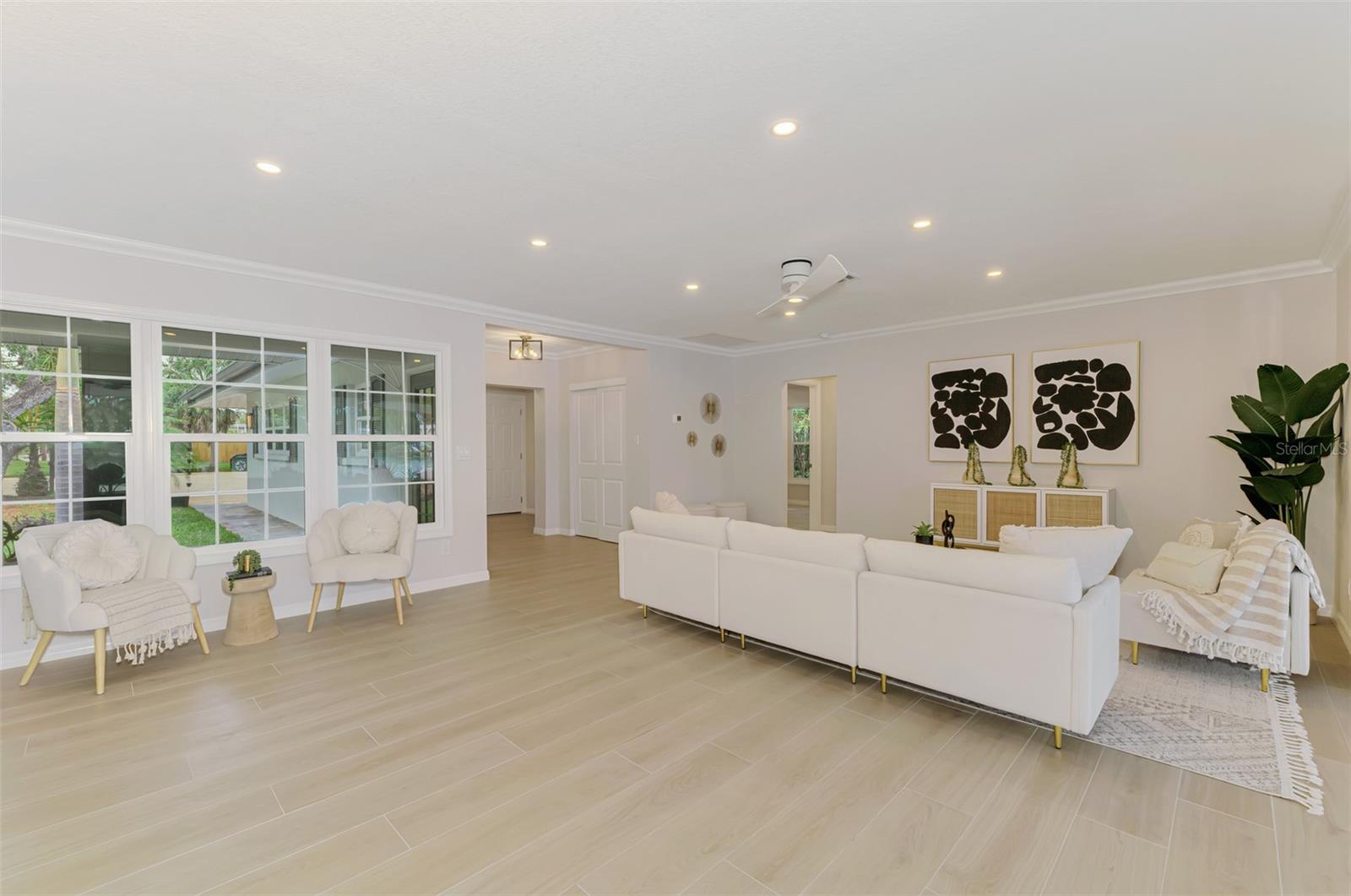 Image 17 of 89 For 5377 Palos Verdes Drive