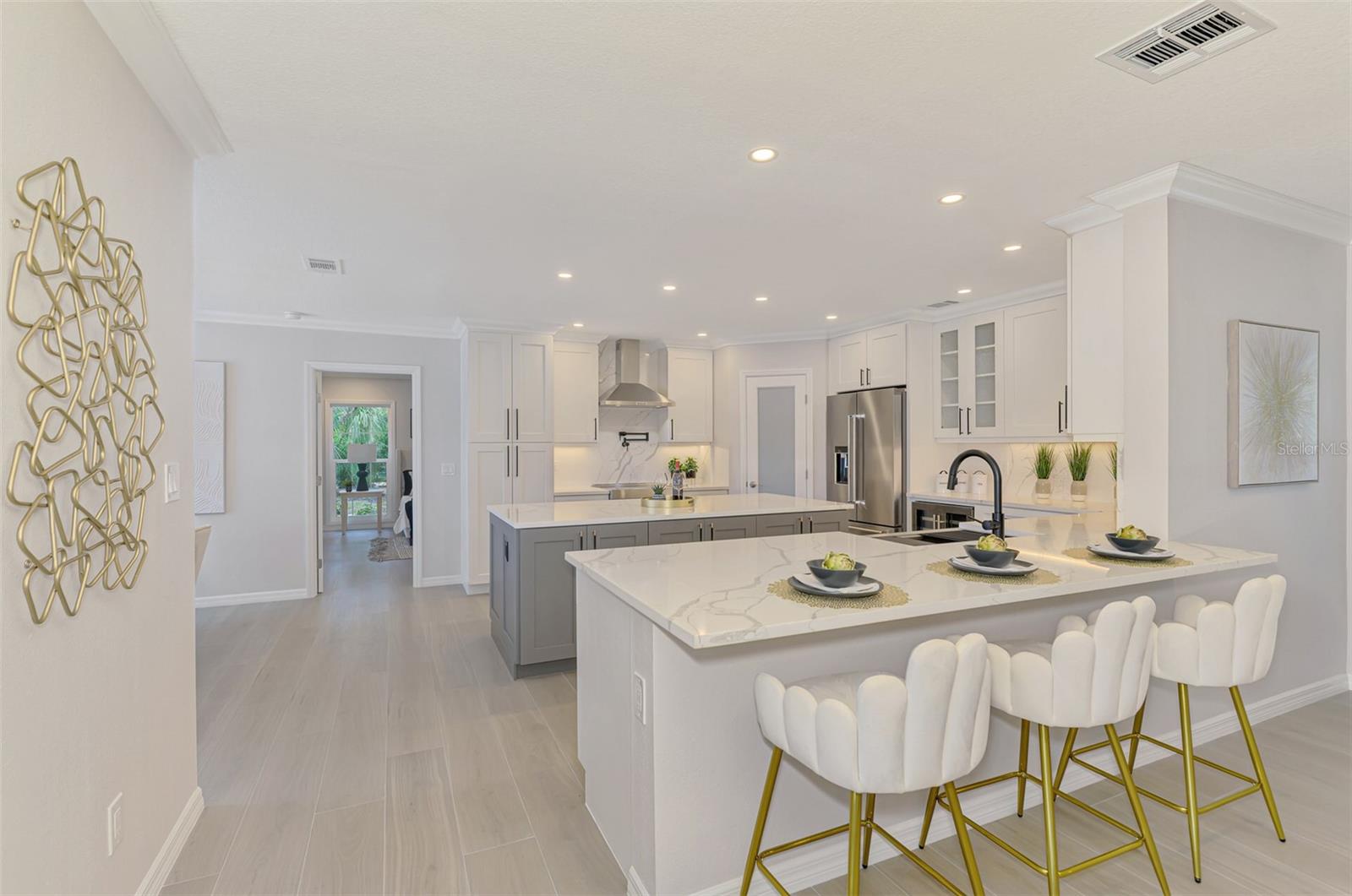 Image 21 of 89 For 5377 Palos Verdes Drive