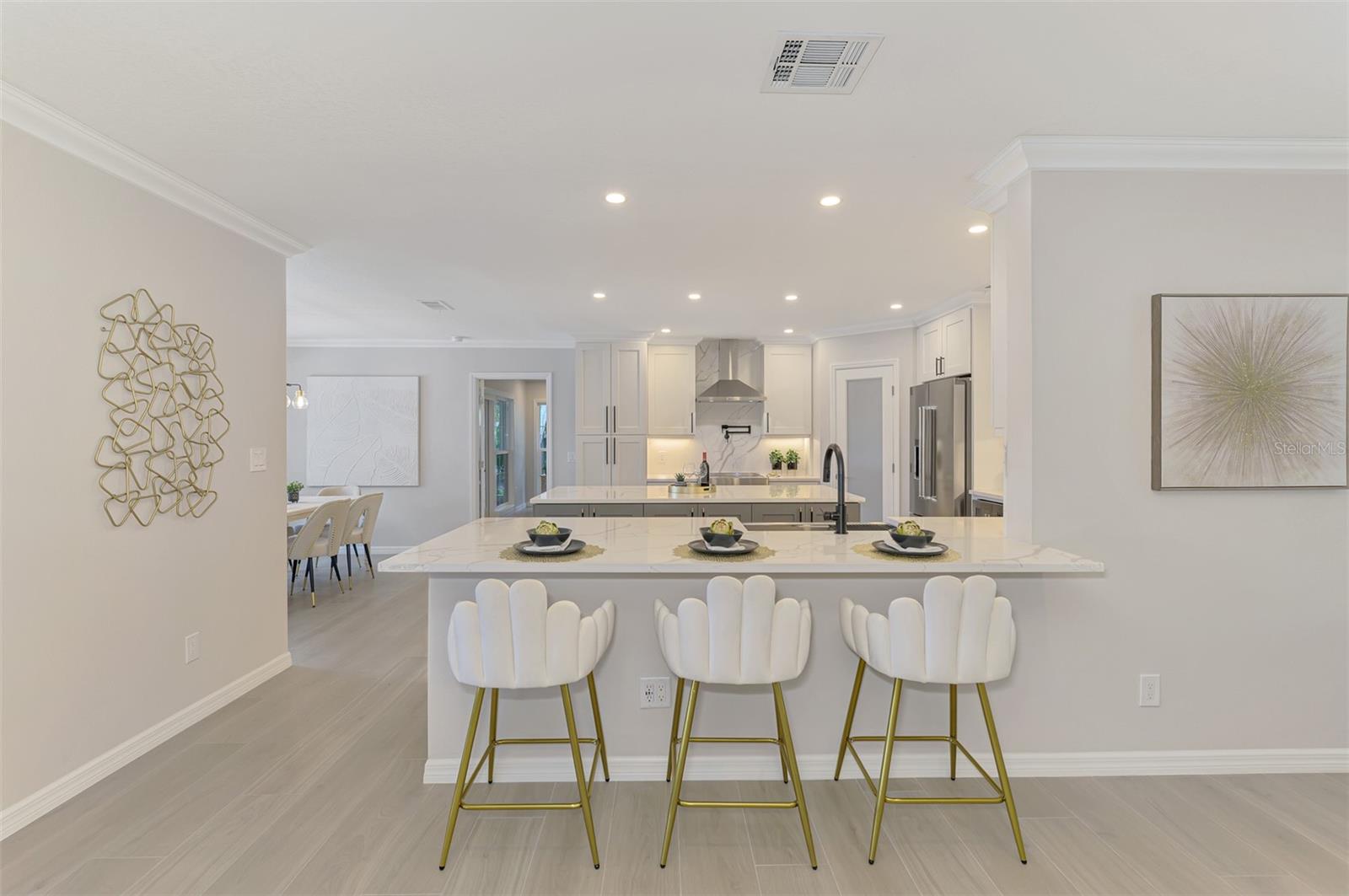 Image 22 of 89 For 5377 Palos Verdes Drive