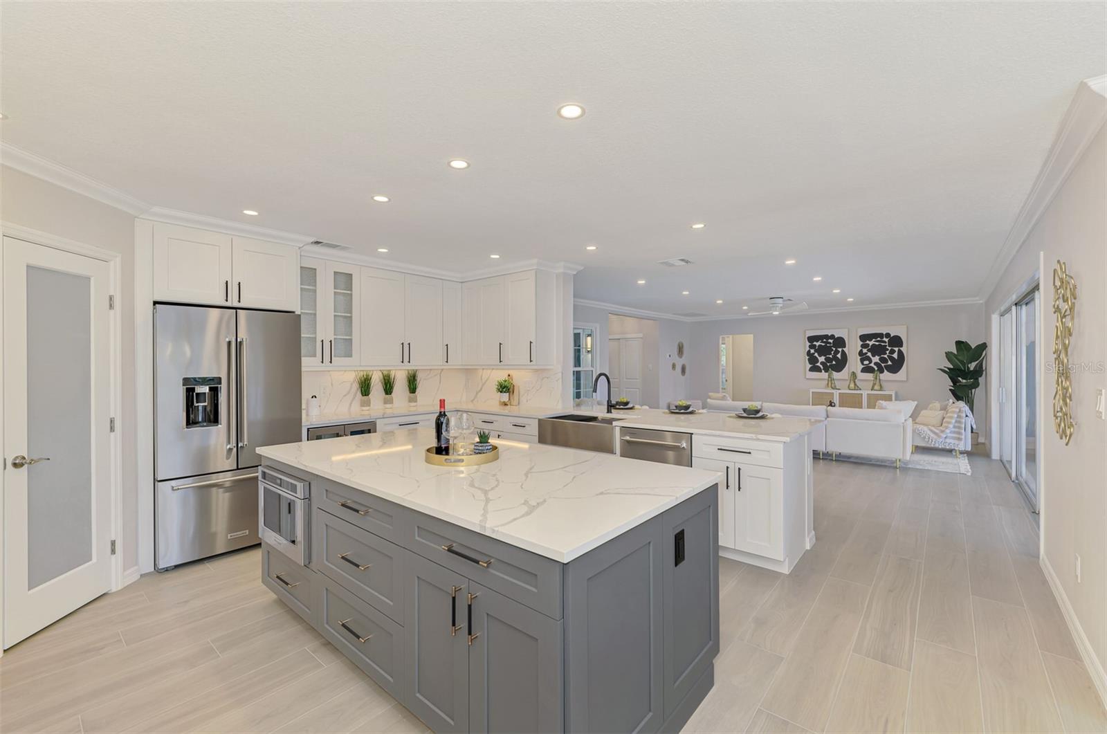 Image 27 of 89 For 5377 Palos Verdes Drive