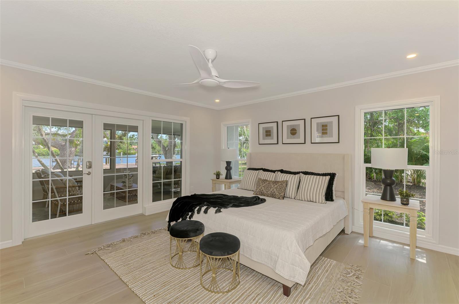 Image 40 of 89 For 5377 Palos Verdes Drive