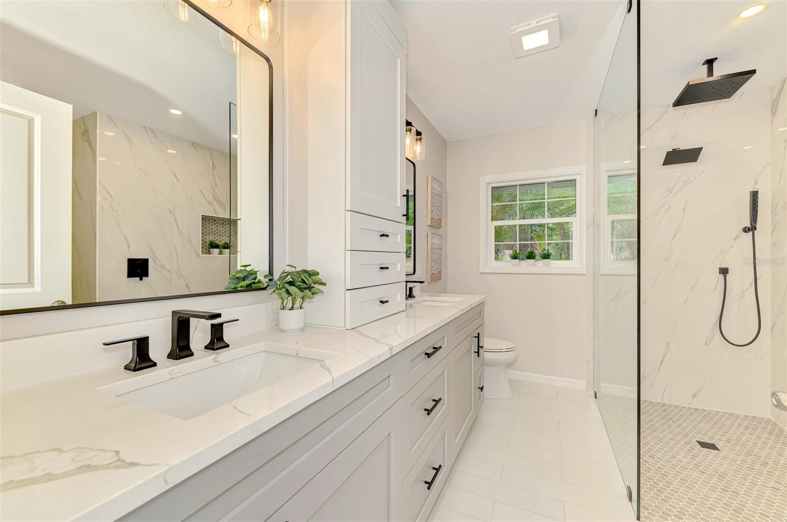 Image 42 of 89 For 5377 Palos Verdes Drive