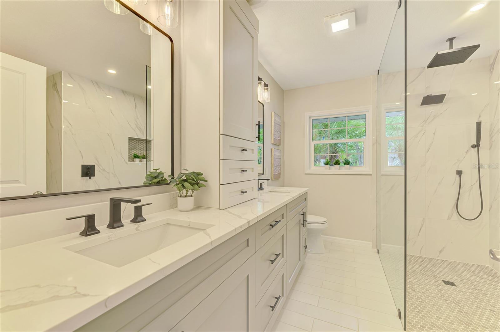 Image 43 of 89 For 5377 Palos Verdes Drive