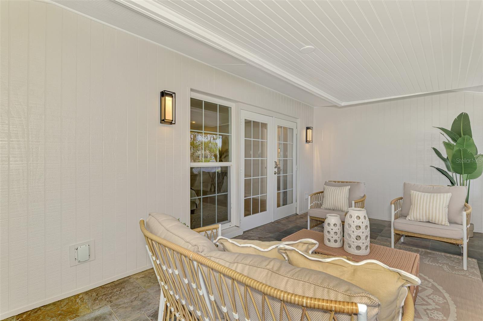 Image 50 of 89 For 5377 Palos Verdes Drive