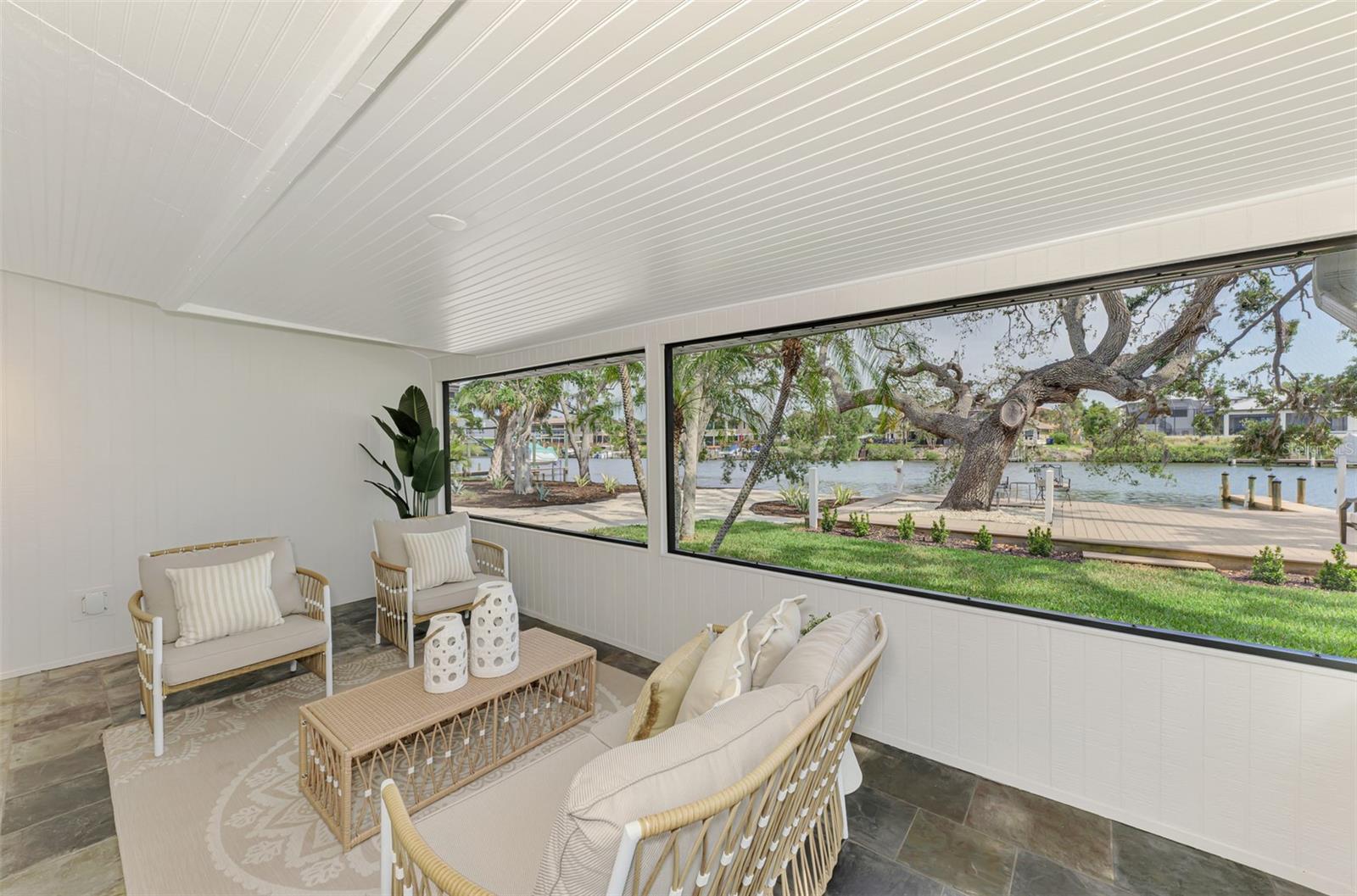 Image 51 of 89 For 5377 Palos Verdes Drive