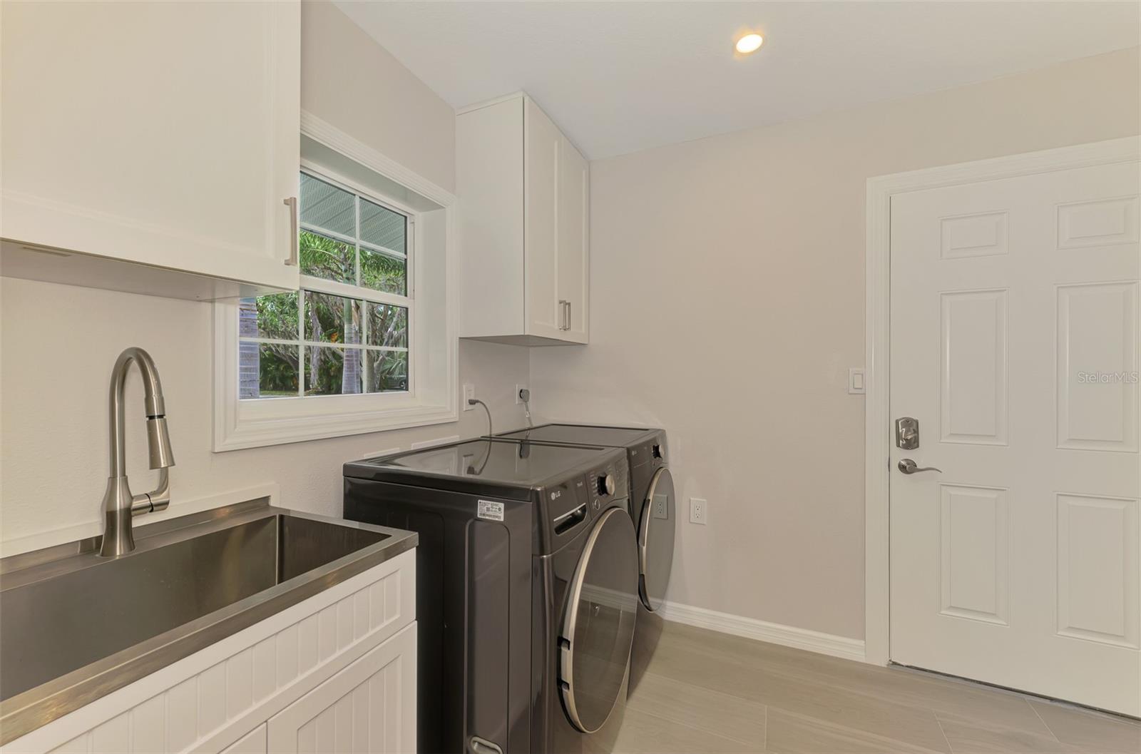 Image 58 of 89 For 5377 Palos Verdes Drive