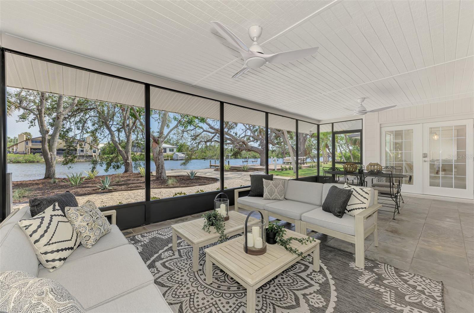 Image 62 of 89 For 5377 Palos Verdes Drive