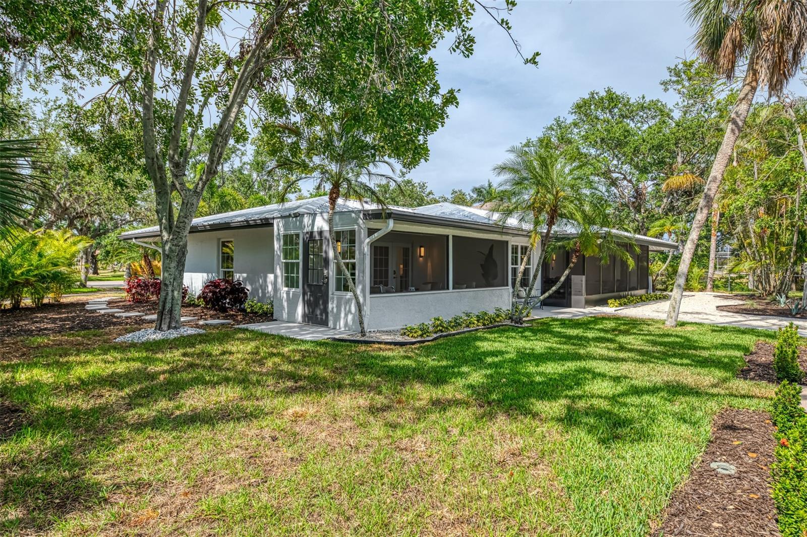 Image 67 of 89 For 5377 Palos Verdes Drive