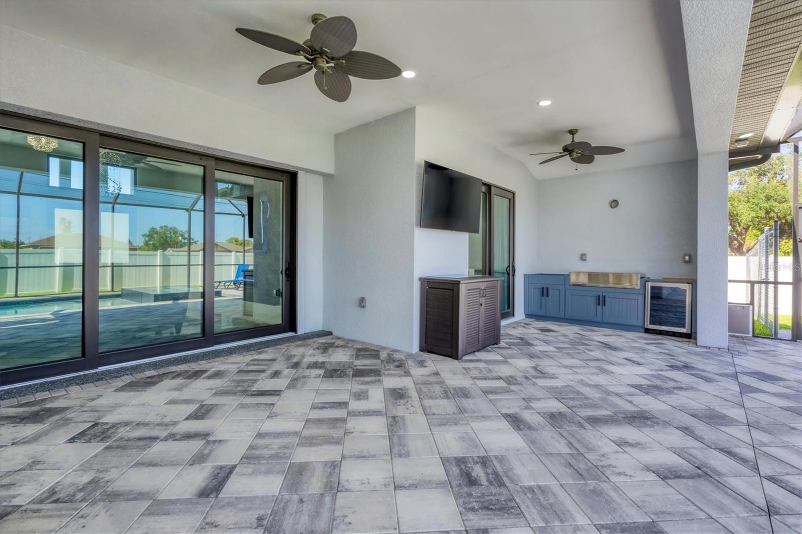 Image 29 of 47 For 623 1st Terrace